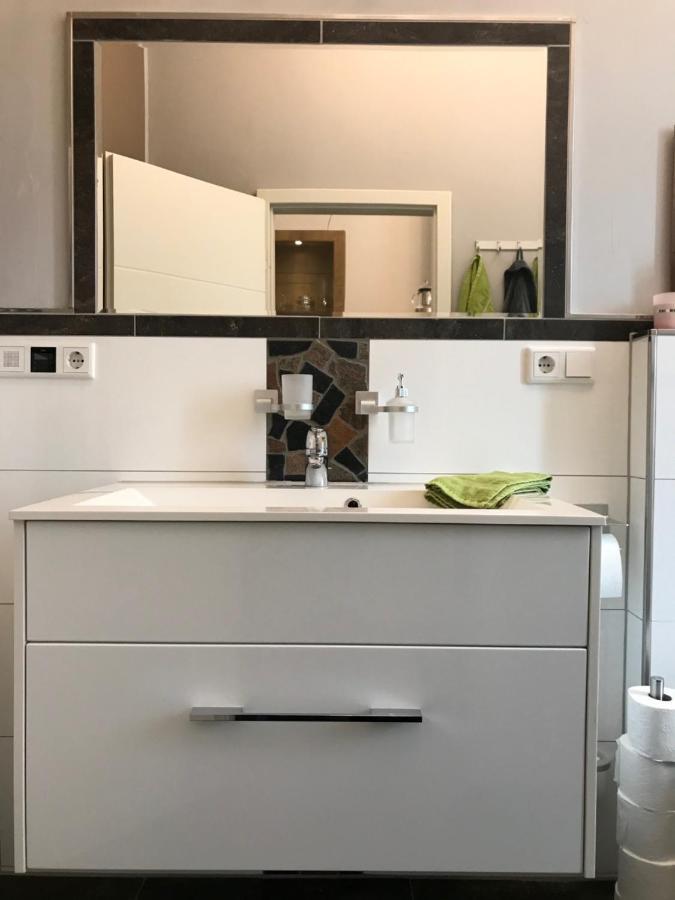 Stadthaus Artur - Apartment Madrid Ρέμσαϊντ Εξωτερικό φωτογραφία